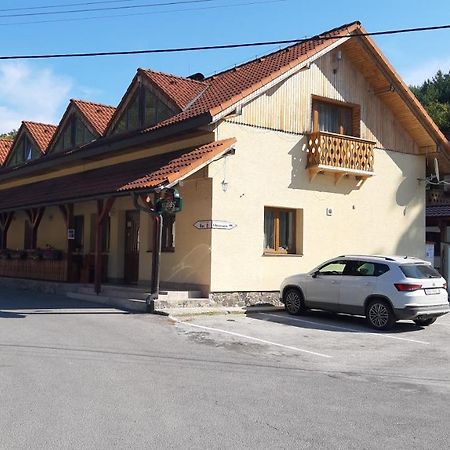 Penzion Pri Studnicke Omastina Exterior photo